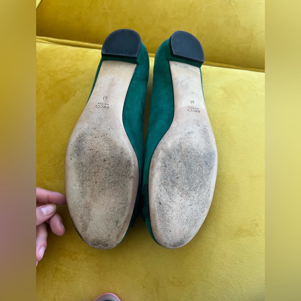 Gucci Teal Suede Flats with Black Grosgrain and Gold GG Hardware - Picture 2 of 2